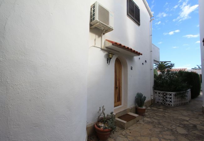Casa adosada en Hospitalet de L´Infant - Casa 25