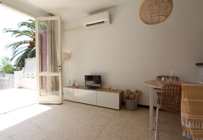 Bungalow/ verbunden mit der Villa in Hospitalet de L´Infant - Casa 20