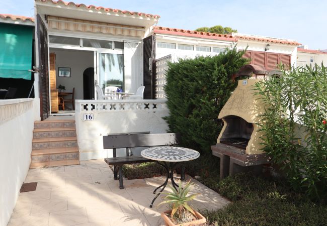 Bungalow in Hospitalet de L´Infant - Casa 16