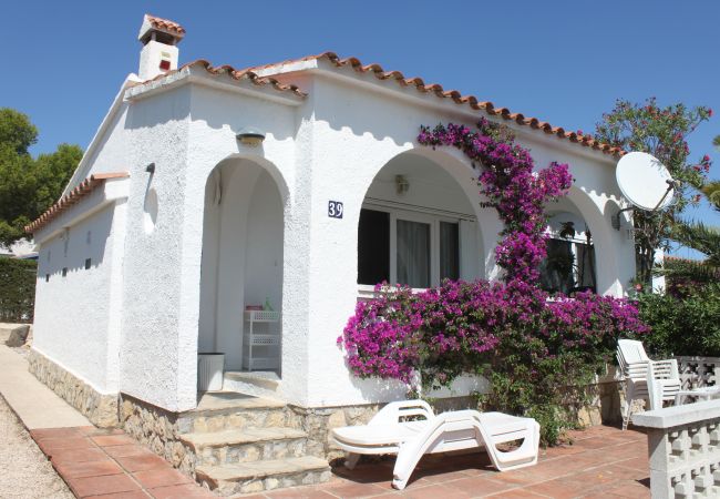 Villa/Dettached house in Hospitalet de L´Infant - Casa 39
